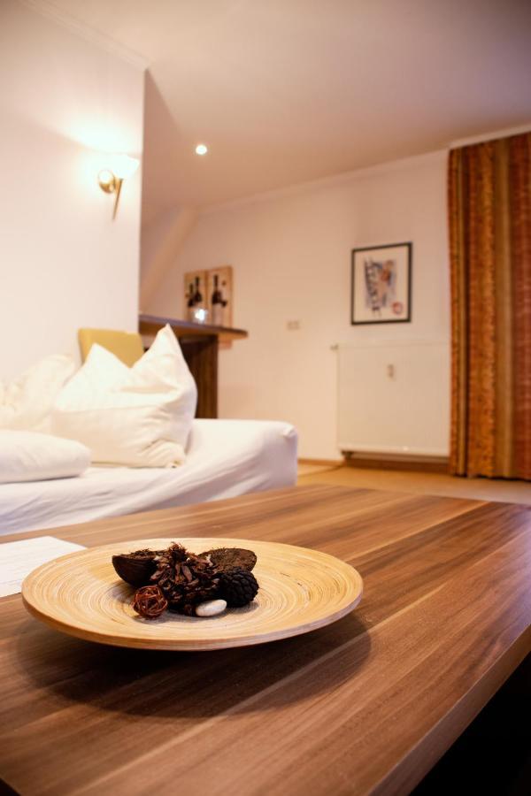 Hotel Am Bahnhof 魏尔堡 外观 照片
